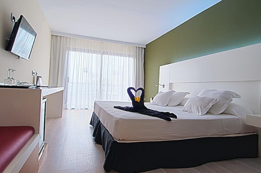 R2 Romantic Fantasia Suites & Dreams - Adults Only Тарахалехо Экстерьер фото